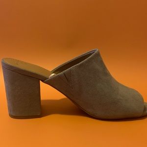 Heel Gray Mules
